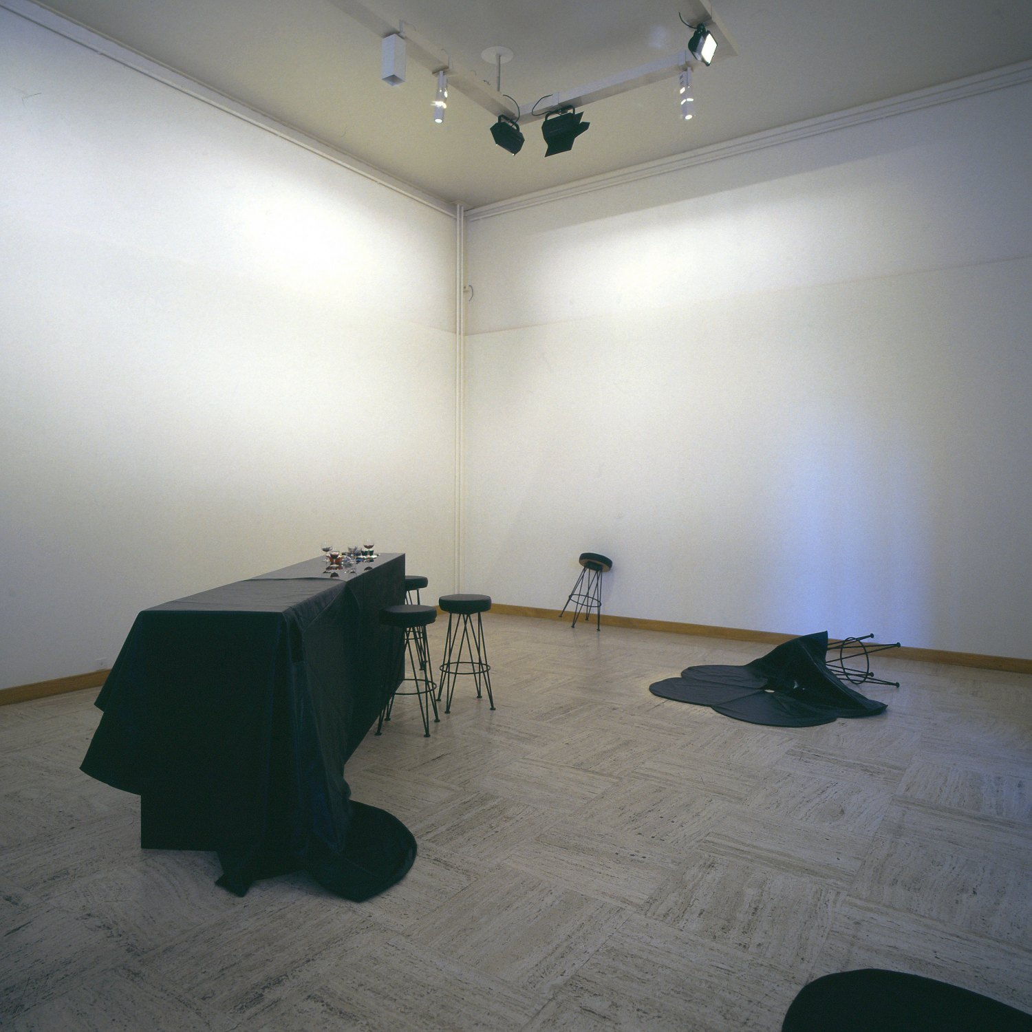 Tom Burr Extrospective: Works 1994–2006 Installationi view, Musée cantonal des Beaux Arts, Lausanne, 2006