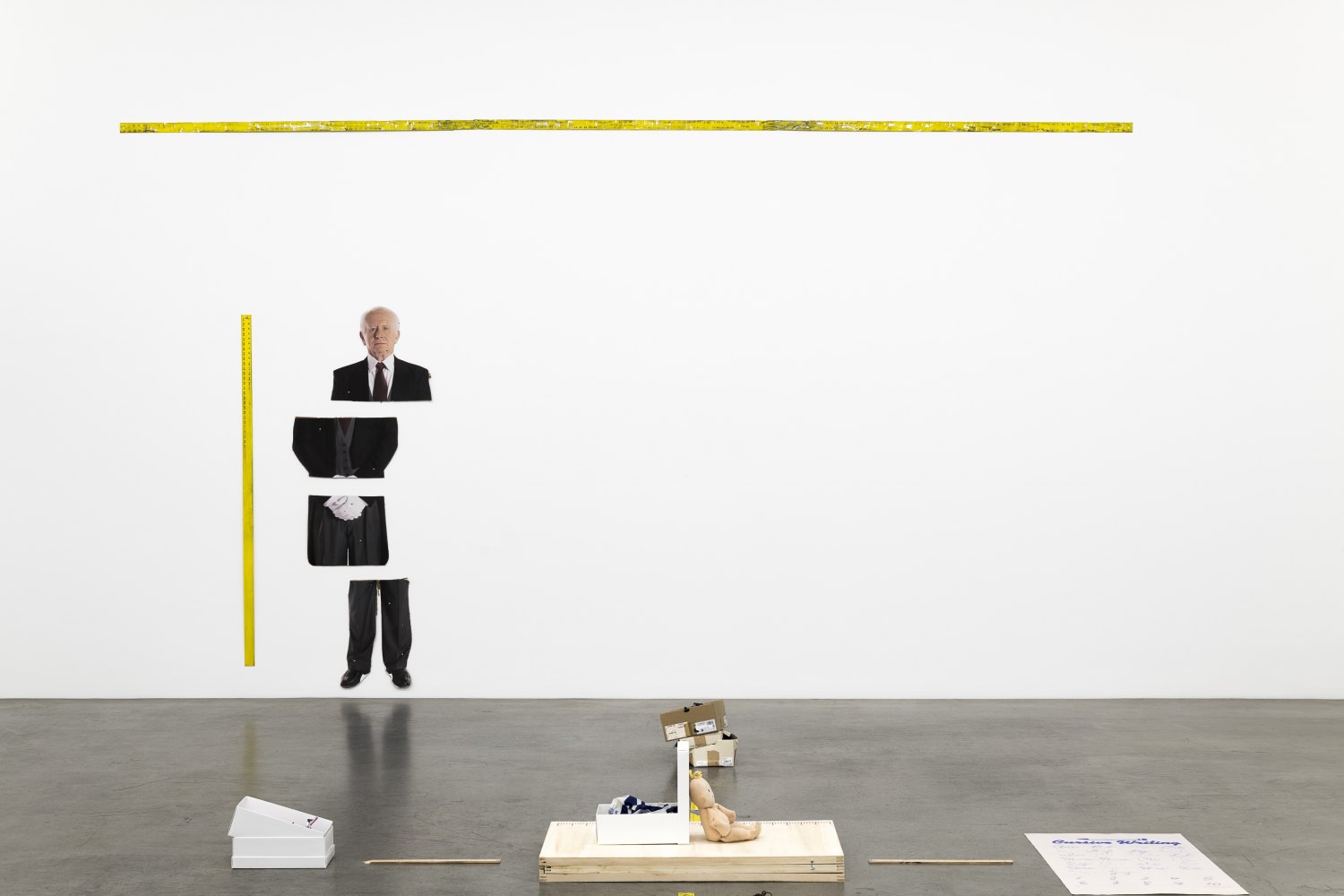 Installation view, Win McCarthy, RULER, Galerie Neu, Berlin, 2021  