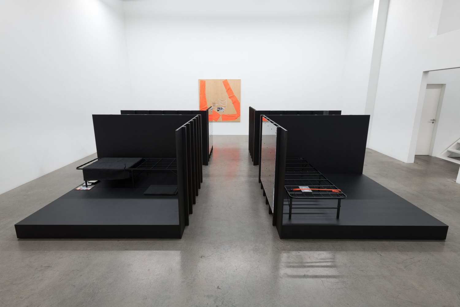 Installation view, Tom Burr, Compressions, Galerie Neu, 2022