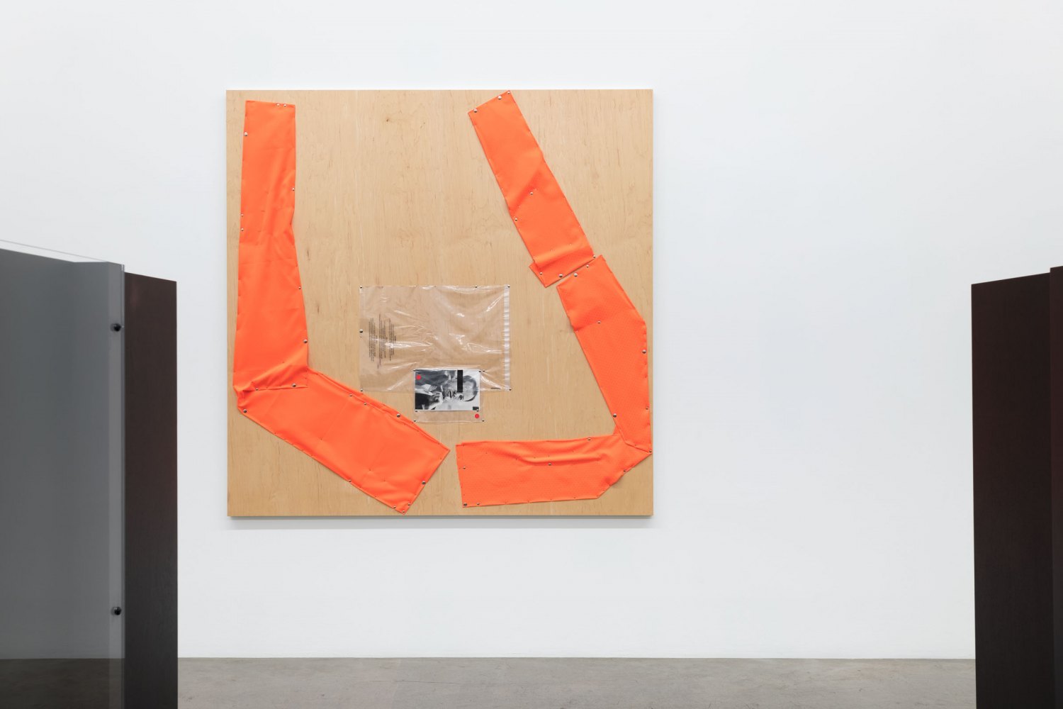 Installation view, Tom Burr, Compressions, Galerie Neu, 2022