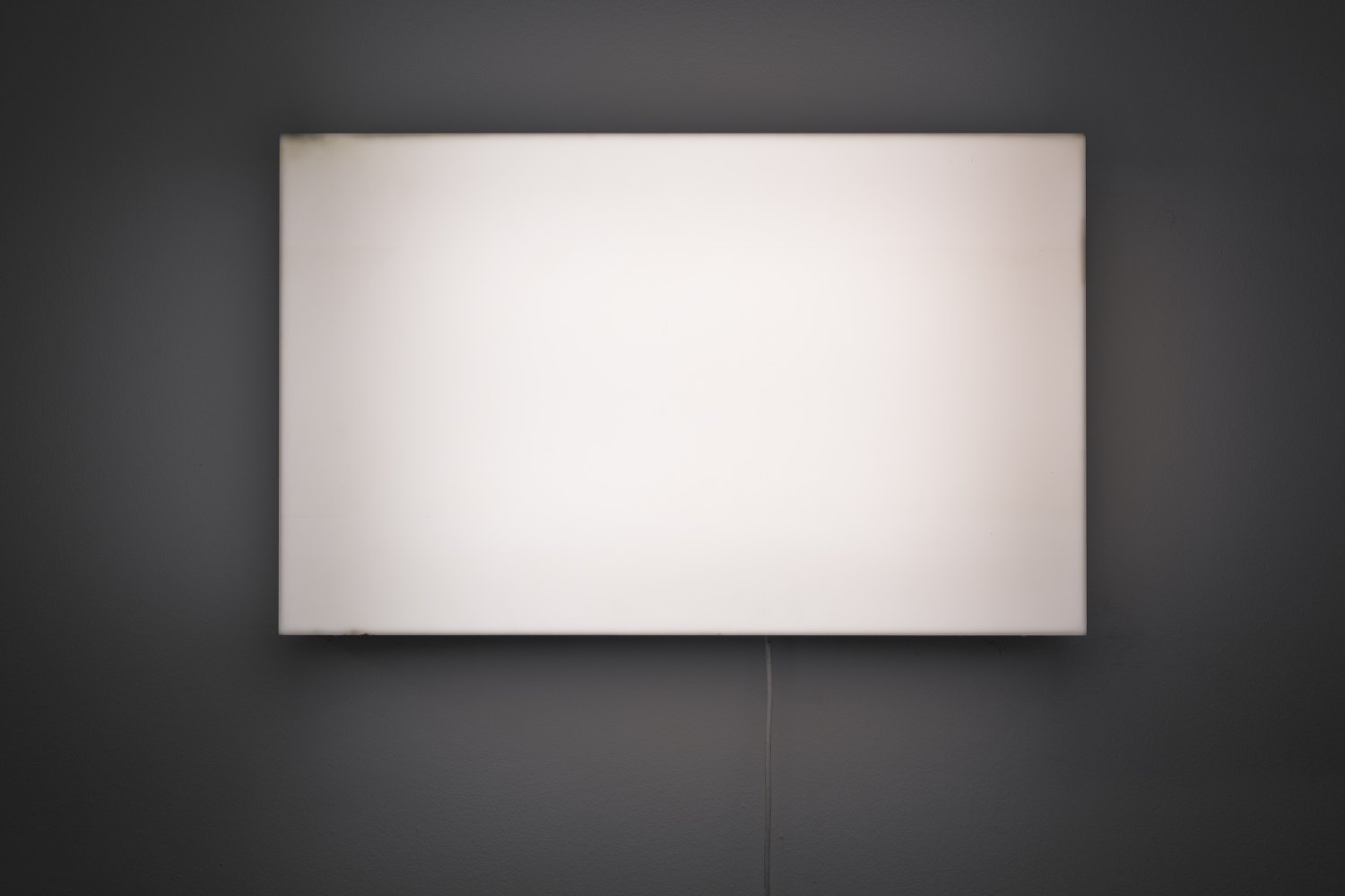 Klara Lidén  Untitled (Lightbox Köpenick), 2023  Neon, metal, plastic  50.5 x 80 x 18 cm 