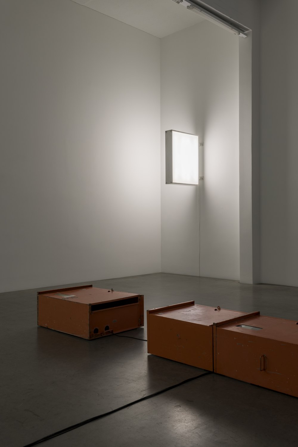 Installation view, Klara Lidén, (0, 0, 0), Galerie Neu, Berlin, 2023