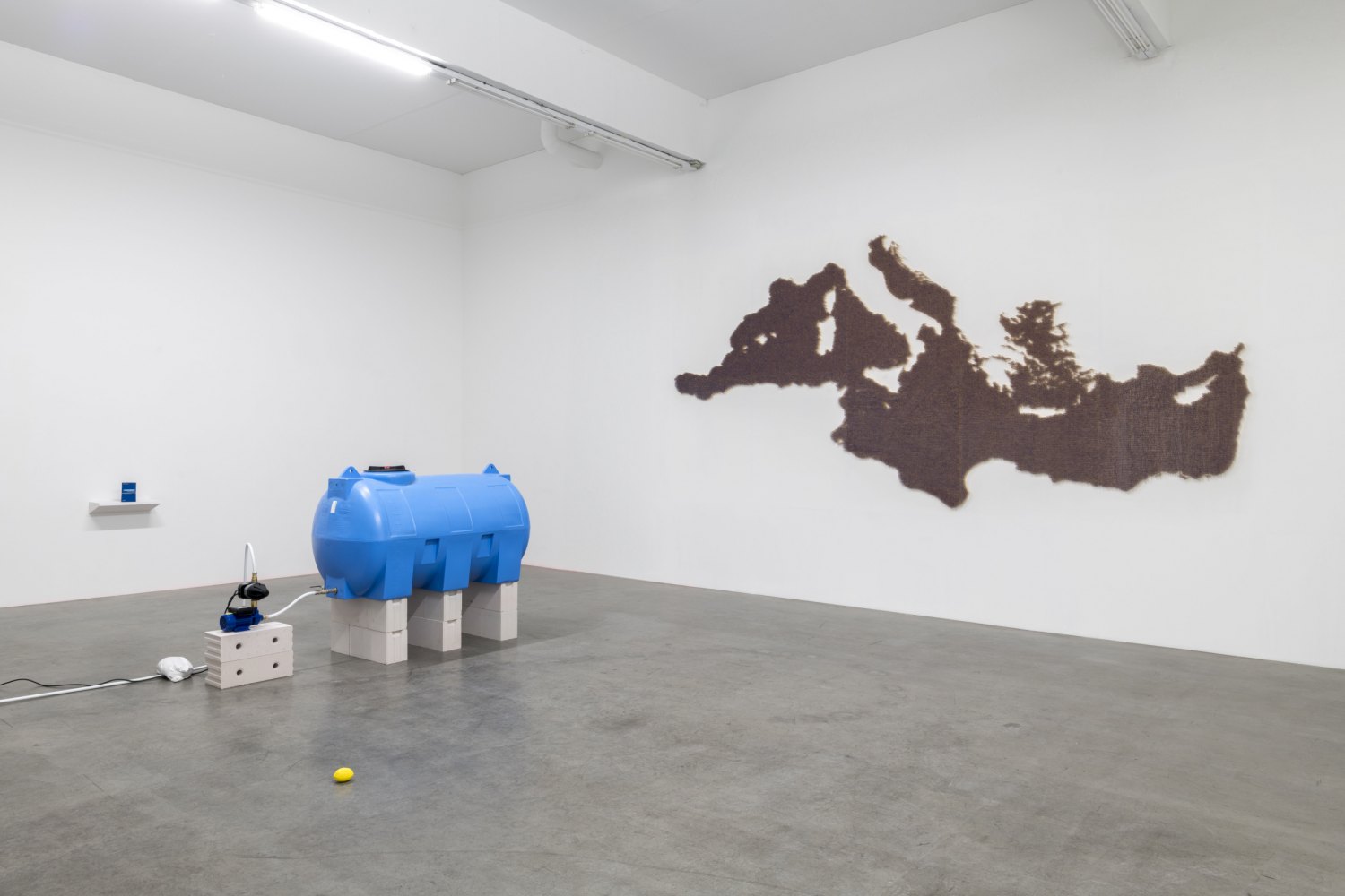 Installation view, Claire Fontaine, Become a Sea, Galerie Neu, 2023
