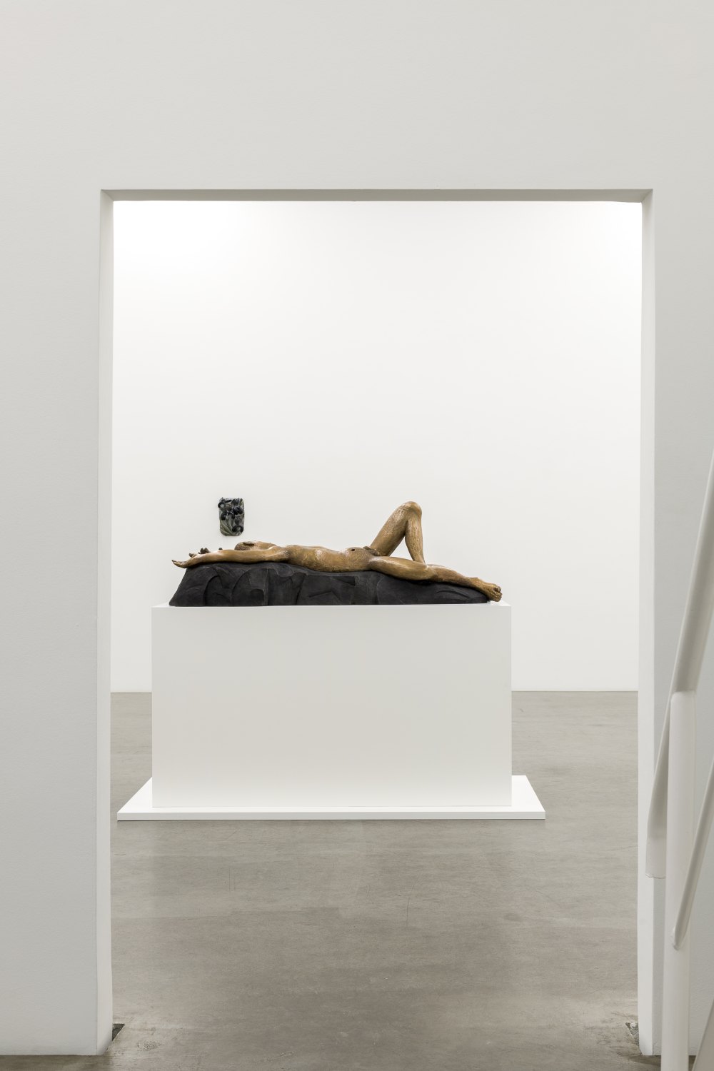 Installation view, Louis Fratino, La scorza, Galerie Neu, Berlin, 2025