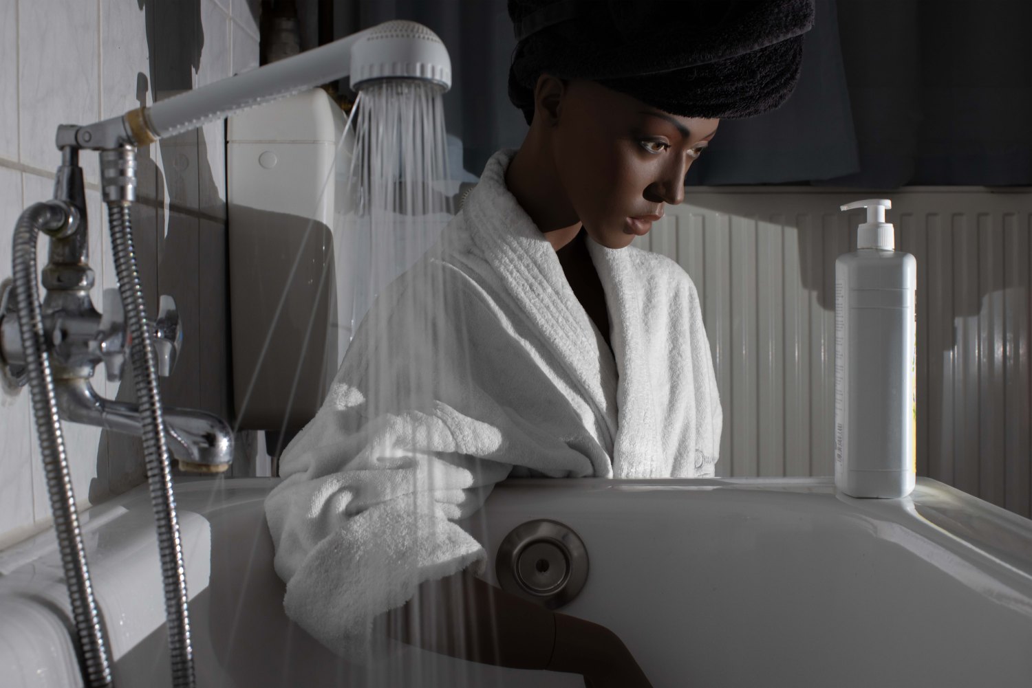 Atiéna R. Kilfa You look lonely Untitled (Lotion), 2021  Inkjet on glossy photo paper, mounted to Dibon  128.5 x 86 cm