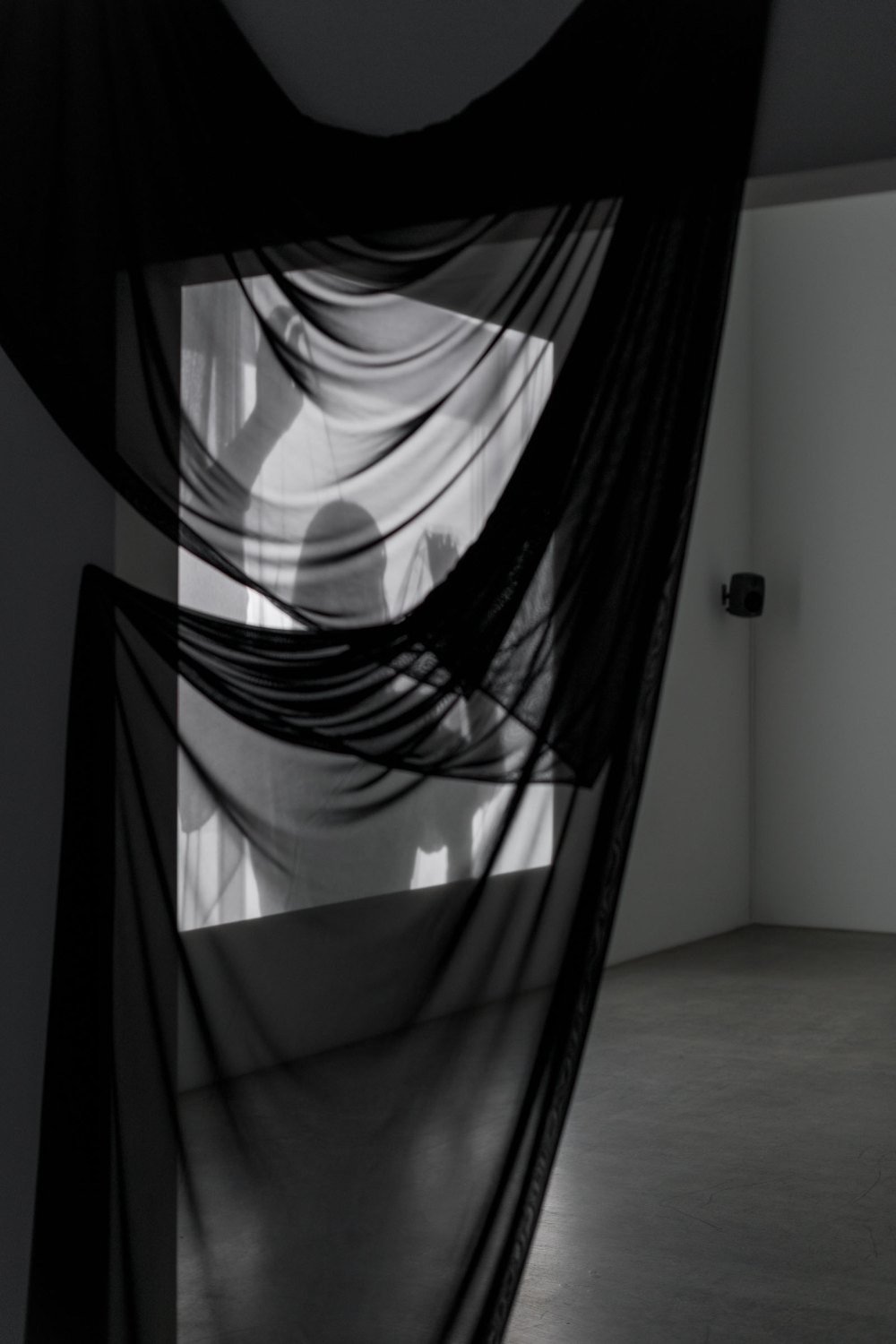 Installation view, Karl Holmqvist, PAINT WITH MAKE-UP, Galerie Neu, Berlin, 2026