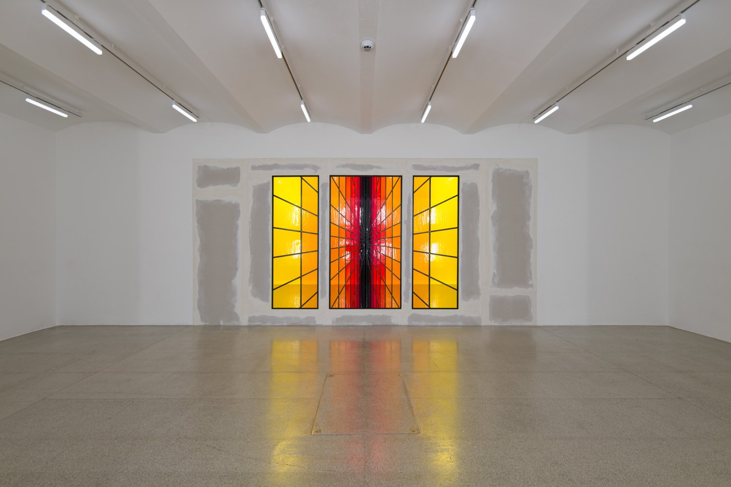 Jeremy Shaw Towards Logarithmic Delay Installation view, Secession,&nbsp;Vienna, Austria, 2025 