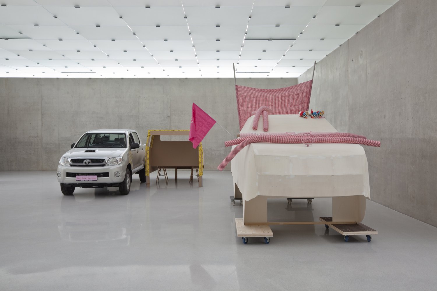 Cosima von BoninTHE FATIGUE EMPIREInstallation view, Kunsthaus Bregenz, Bregenz, AT, 2010
