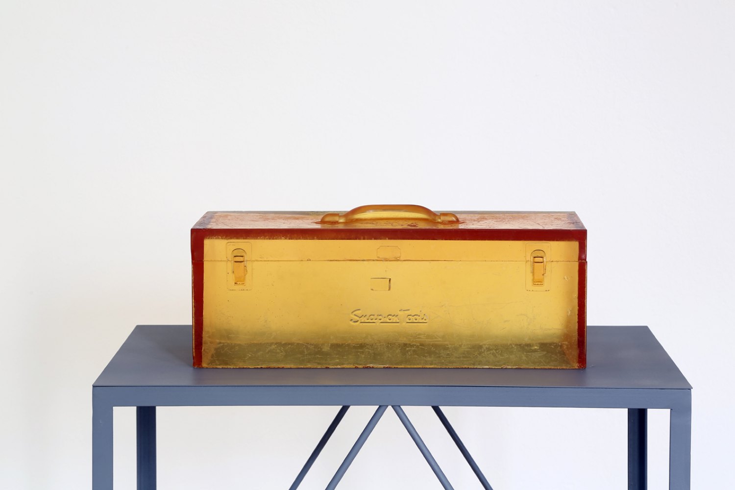 Alex Hubbard Untitled   (Tool Box), 2014 Urethane and metal stand, box: 20 × 51 × 20 cm, plinth: 126.5 × 73.8 × 43.4                     cm