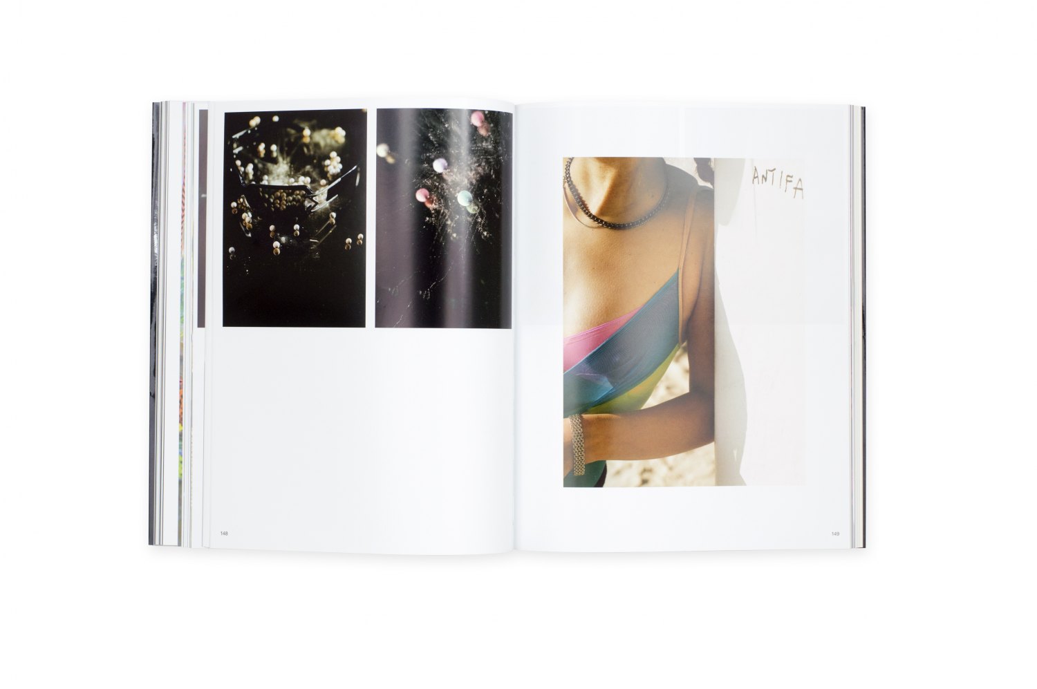 Josephine Pryde, The Enjoyment of Photography ed. by André Rottmann et al, Catalogue, Kunstverein für die Rheinlande und Westfalen, Düsseldorf/Bern 2012, 276 p.  ISBN 978-3-03764-411-9